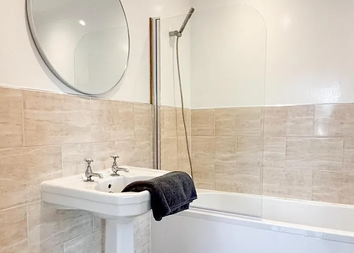 The Jefferson Arms *